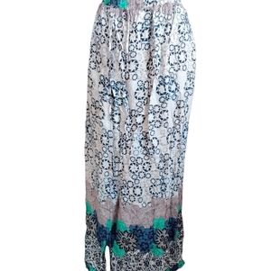 NWT. M/S MAD STYLE **SIZE L/XL**. PEEK-A-BOO SKIRT AND SHORT SET